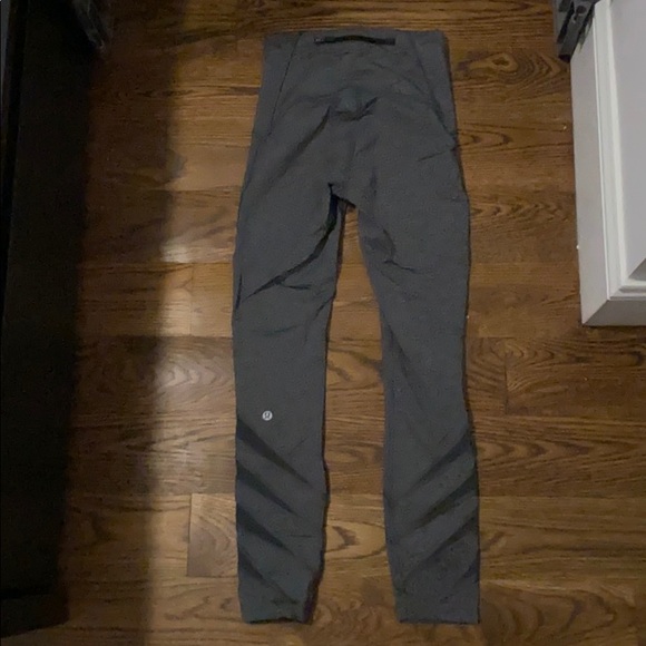 Lululemon Size 2 Leggings - Picture 2 of 2